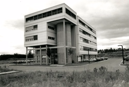 PSE EPFL, septembre 1996.