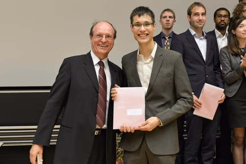 Convocation of the 2016  Physics class, october1, 2016