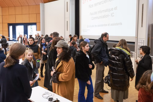 Journée à la découverte des Sciences Remise attestations "Internet & Code pour les filles" Service de la promotion des Sciences de l'EPFL 