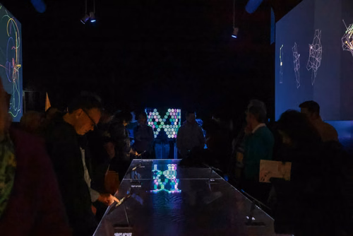 The exhibition Shapes: Patterns in Art and Science explores the richness of the natural and artificial patterns that surround us. Bringing together art, mathematics, materials science and biology, it highlights the shared fascination of scientists and artists with geometric, dynamic and symmetrical structures. Opening