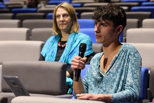 Tous les membres de la communauté EPFL, étudiant·e·s et collaborateur·trice·s de l’EPFL sont invité·e·s à l’édition 2022 de notre traditionnelle allocution de la Direction.