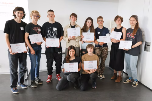Le concours Alkindi-suisse est une compétition de cryptographie qui a lieu chaque année et ouverte aux classes de 9e, 10e et 11e secondaires. Il est organisé par l’EPFL, les associations Animath et France-ioi. La participation est entièrement gratuite.