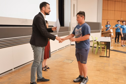 Remises des attestations pour les enfants du Jura 2022
