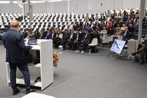 Cérémonie de remise des diplômes aux étudiants MNIS