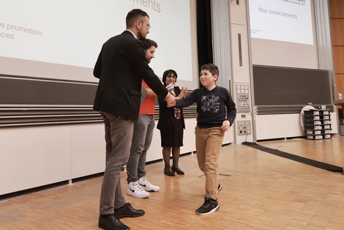 Journée à la découverte des Sciences et Remise attestations pour les enfants du Jura