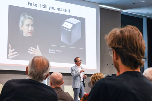 Campus lecture Guido Palazzo.