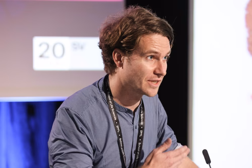 The EPFL School of Life Sciences turned 20 and celebrates this occasion with a unique symposium.