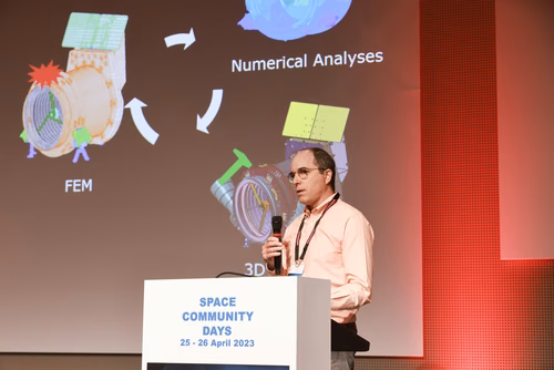 Challenges and opportunities in the space field. Practical and useful information for space industries and newcomers in the domain.