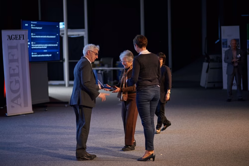19 entrepreneurs ont “pitché” devant près de 300 personnes lors de la Startup Champions Seed Night coorganisée par l’EPFL Alumni et venturelab au Forum Rolex Learning Center. Daniel Yanisse (MT’12), CEO et co-fondateur de Checkr, était l’invité d’honneur de cette édition.