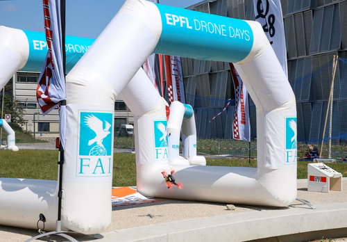5'000 visiteurs étaient présents sur le campus d'Ecublens de vendredi à dimanche pour assister aux courses de drones et à l'exposition de robotique