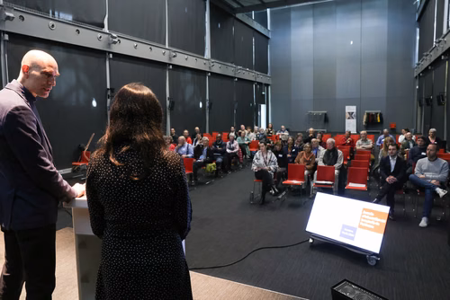 Séance d'information et de présentation des résultats de recherche sur la maladie de Parkinson au Campus Biotech Genève.