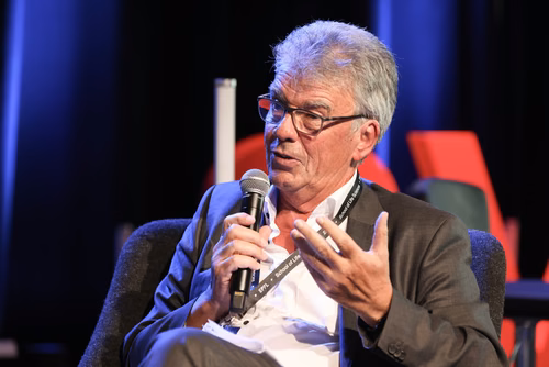 The EPFL School of Life Sciences turned 20 and celebrates this occasion with a unique symposium.