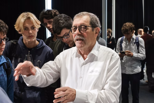Conférence d'Alain Aspect, prix Nobel de physique 2022