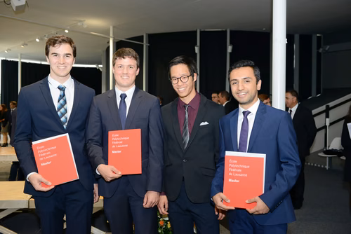 Remise des masters en informatique et systèmes de communication, le 1 octobre 2016