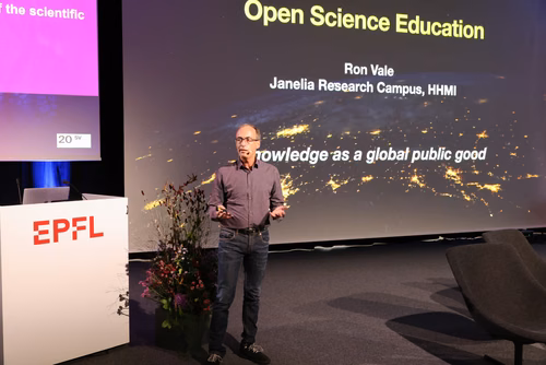 The EPFL School of Life Sciences turned 20 and celebrates this occasion with a unique symposium.