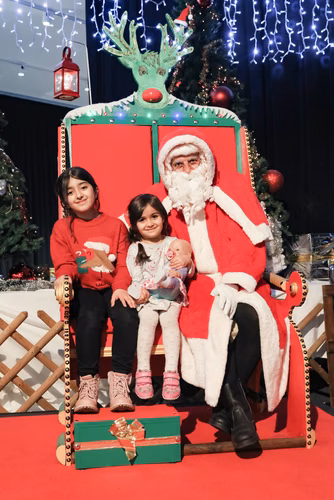 Le Père Noël rend visite aux enfants du personnel de l'EPFL