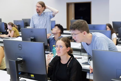 Cours Turing adressés aux gymnasiens, gymnasiennes de suisse romande.