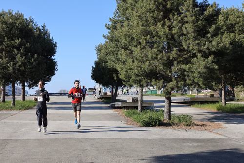 L'EPFL, l'AGEPoly et le Service des Sports Universitaires ont le le plaisir de vous inviter au cross de printemps qu'ils organisent.