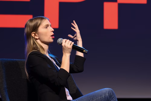 Former US army intelligence analyst, Chelsea Manning and EPFL Professor Carmela Troncoso,  in conversation at EPFL’s Rolex Learning Center next  for an exclusive, live discussion, open to the public and streamed, on privacy and data security for the public good.