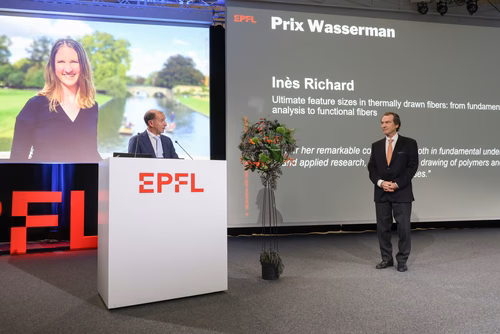 Cette cérémonie a pour objectif de remettre les Prix de la Recherche de l'EPFL aux lauréat·es et de féliciter toutes les doctorantes et doctorants qui ont terminé leur thèse avec succès cette année.
