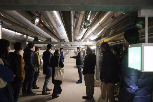 Cette année, la Faculté informatique et communications célèbre son 20e anniversaire, une étape importante dans un domaine qui s’est transformé au cours des deux dernières décennies. Durant cette période, des milliers d’étudiantes et étudiants en bachelor, en master et en doctorat ont obtenu leur diplôme, et ont ensuite contribuer à l’évolution de la branche, tant dans le milieu universitaire que dans le secteur privé.