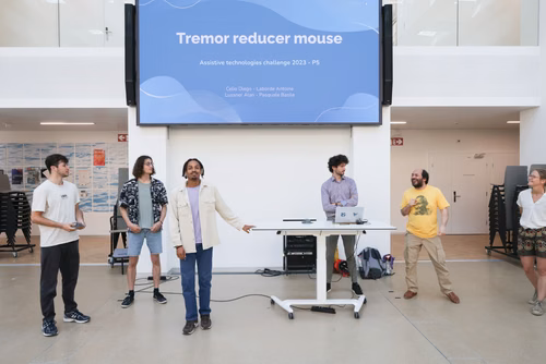 L’Assistive Technologies Challenge, a pour objectif de donner la possibilité aux étudiants de concevoir et de développer, pour et avec des personnes en situation de handicap, des solutions technologiques manifestes.