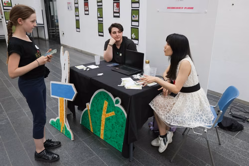 Le Meet up national annuel du Coding club des filles sur le campus de l’EPFL Service de promotion des sciences SPS 