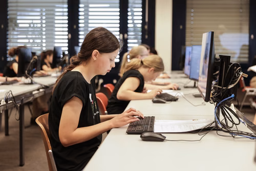 Le Meet up national annuel du Coding club des filles sur le campus de l’EPFL