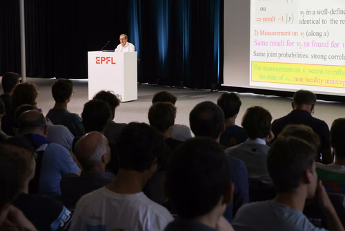 Conférence d'Alain Aspect, prix Nobel de physique 2022