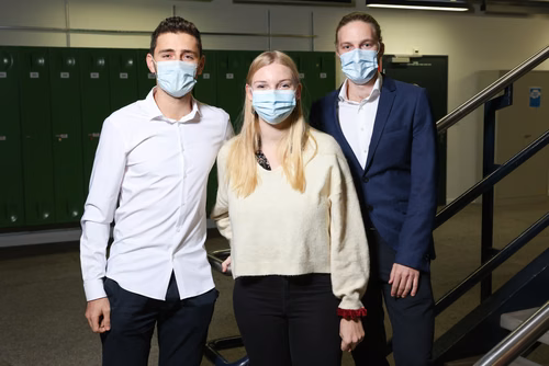 Le Prix Durabilis récompense depuis 2007 des travaux de Bachelor et de Master qui intègrent une réflexion sur la durabilité. Cette année, la section Sciences et Ingénierie de l’environnement a fait un carton : les six étudiantes et étudiants primés sont issus de cette filière.  Alexis Barrou, Edouard Cattin et Blanche Dalimier
