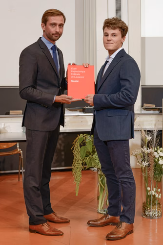 Remise des masters en ingénierie financière et en management de la technologie