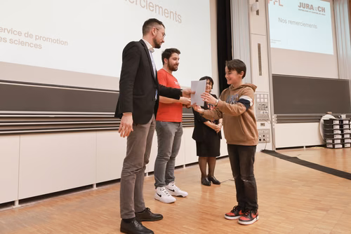 Journée à la découverte des Sciences et Remise attestations pour les enfants du Jura