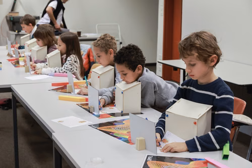 La lumière, voici la toute nouvelle thématique du festival Scientastic, le festival des sciences de l'EPFL Organisateur Service de promotion des sciences sps. 