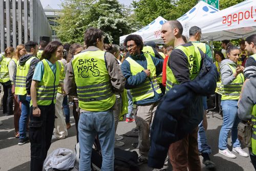Bike to work is a team challenge that encourages the EPFL community to cycle to campus during May and June.