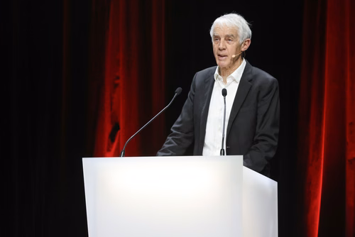 Tous les membres de la communauté EPFL, étudiant·e·s et collaborateur·trice·s de l’EPFL sont invité·e·s à l’édition 2022 de notre traditionnelle allocution de la Direction.