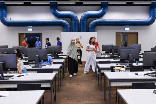Cours Turing adressés aux gymnasiens, gymnasiennes de suisse romande.