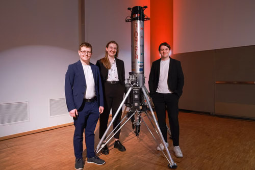 Challenges and opportunities in the space field. Practical and useful information for space industries and newcomers in the domain.