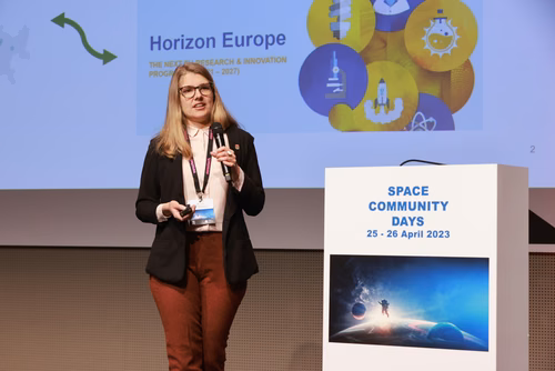 Challenges and opportunities in the space field. Practical and useful information for space industries and newcomers in the domain.