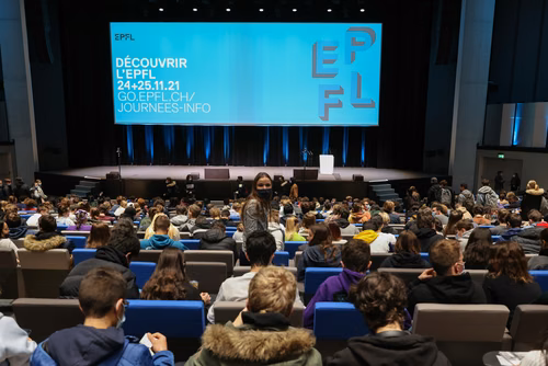 Journée des Gymnasiens accueil et stands 