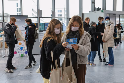 Journée des Gymnasiens accueil et stands 