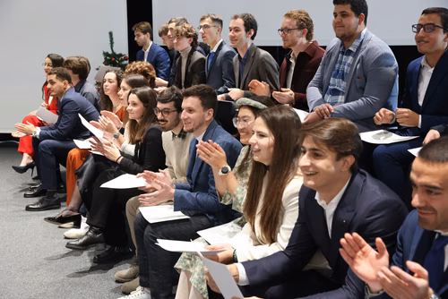 Cérémonie de remise des diplômes aux étudiants MNIS
