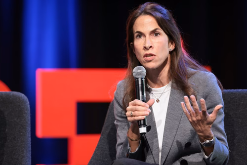 Learn how space exploration can drive public-private partnerships in science and technology. With keynotes from renowned Space Icons and panels featuring industry and research experts