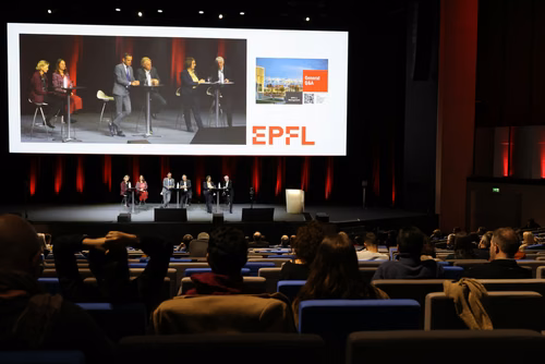 Tous les membres de la communauté EPFL, étudiant·e·s et collaborateur·trice·s de l’EPFL sont invité·e·s à l’édition 2022 de notre traditionnelle allocution de la Direction.