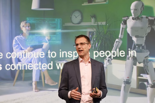 Campus Lecture with Christoph Aeschlimann, CEO of Swisscom, Alumni Award 2022 and EPFL alumnus: