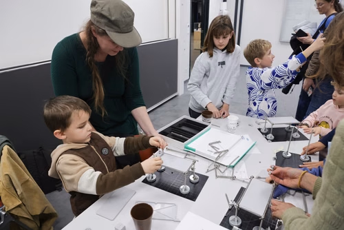La découverte des sciences et des technologies au cœur du campus, pour les adultes et les enfants.