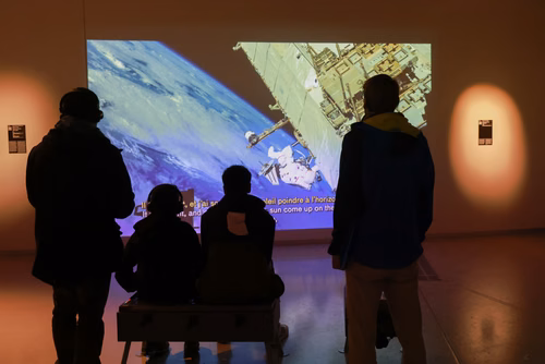 La lumière, voici la toute nouvelle thématique du festival Scientastic, le festival des sciences de l'EPFL Organisateur Service de promotion des sciences sps. 