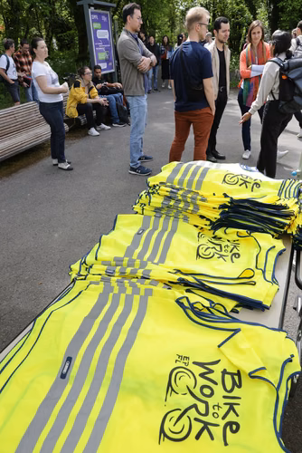 Bike to work is a team challenge that encourages the EPFL community to cycle to campus during May and June.