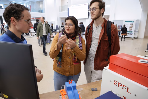 La découverte des sciences et des technologies au cœur du campus, pour les adultes et les enfants.