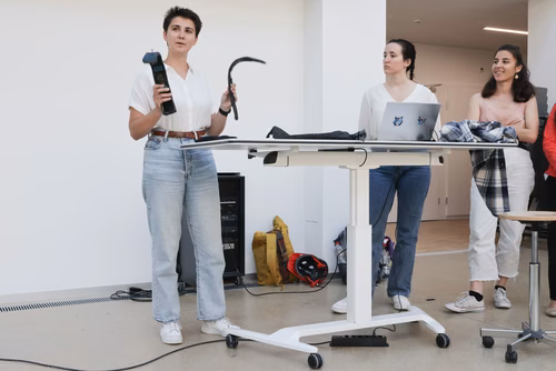L’Assistive Technologies Challenge, a pour objectif de donner la possibilité aux étudiants de concevoir et de développer, pour et avec des personnes en situation de handicap, des solutions technologiques manifestes.