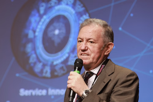 Challenges and opportunities in the space field. Practical and useful information for space industries and newcomers in the domain.